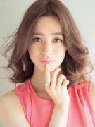 大人の前髪アレンジ｜長さ別・前髪あり＆なしで選ぶ簡単大人可愛いバングアレンジ |