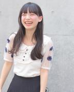 黒髪ロングと前髪パッツンは相性抜群！可愛くなれるヘアアレンジ