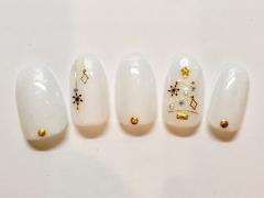 真冬の気分を満喫！ホワイトスノーネイル【365日ネイル】 |