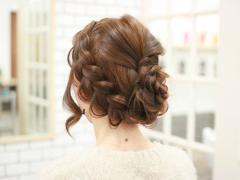 急なお呼ばれでも大丈夫！3つの編み込みだけでワンランク上のおしゃれアレンジ