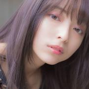 【2018SS】女性が煌めく季節は、柔らかいのに鮮やかなアマランスカラー。