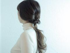 片結びだけで完成！地毛を結んで作るノットヘアーのポニーテールがラフかわいい