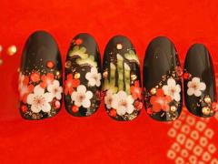 指先からお祝いの気持ちを。おめでたいモチーフを使った「#お正月ネイル」デザイン特集