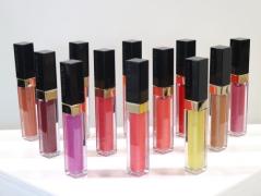 「今年こそ変わりたい」と願う女性に贈る、5ブランドの新作リップ