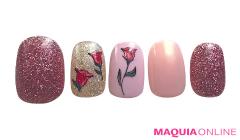 かわいいのに色っぽい、ギャップを楽しむ「ローズ」ネイル | lMAQUIA