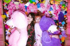 マギー＆水原佑果“インスタ映え”2ショット披露　一夜限りの遊び場に豪華ゲスト集結