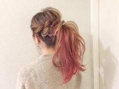 結ぶだけじゃダメ！ボリュームのある跳ね上げポニーテールでもっと可愛く♪