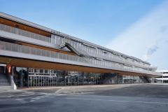 西日本最大級のライブラリー＆カフェ誕生　スタバやフルーツパーラー出店