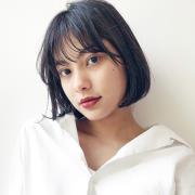 乾かすだけで小顔にキマる、少し短めの“ミニボブ”がブレイク必至！ | lMAQUIA