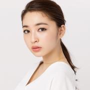 【モード】エッジの効いた囲み目EYEで凛とした大人の表情に | lMAQUIA