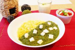 【レシピつき】インドカレーで大人気！栄養たっぷり「ほうれん草カレー」