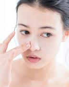 極端な乾燥で皮がめくれる…お風呂でできる簡単保湿ケアとは？ |