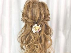 いいね♡に差が付く。シンプルで簡単、ツイストを使った華やかハーフアップ