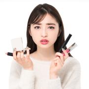 地味じゃない！「黒髪・ダークヘア×メイク」正解バランスで上品可愛く