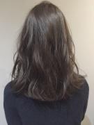 アッシュ好きにはたまらない♡ブリーチなしでできるダークアッシュはコレ