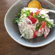 パワフルな美肌効果！ いちごとクレソンの白和え風サラダ／Today’s SALAD #36 |