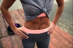 ひねった分だけくびれが出現！ひねりエクササイズで美しいお腹に