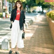 春のオフィスルックはこれ！ パンツスタイル×ベージュトーンメイク | lMAQUIA
