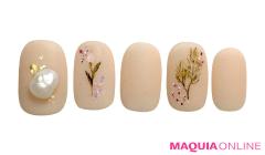 やさしくスイートな、ふんわりマットの「春フラワー」ネイル | lMAQUIA