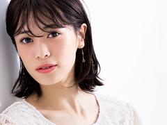YSLのオレンジリップが好感度UPに大本命！新生活オフィスにぜひ |