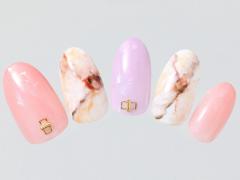 ネイルも“2本だけ大理石”ならリッチに！美人手元が簡単に【365日ネイル】 |