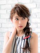 ロングヘアのまとめ髪｜オフィス・仕事向け、編み込み、黒髪ストレートなど簡単ヘアアレ