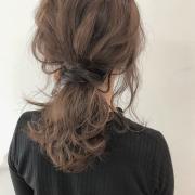 ポイントはたったの4つ♡「ひとつ結び」がおしゃれに見えるコツ教えます！