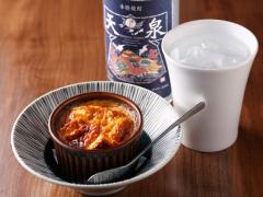 初心者でも飲みやすい「粕取り焼酎」ってどんなお酒？女子アナ・唎き酒師もハマった「粕