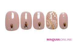 ヌーディーピンクの「ぺイズリー」ネイルで、女っぷりも上げて | lMAQUIA