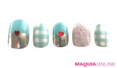 クールな「ギンガムチェック」ネイルは、ハートを効かせて甘辛MIX！ | lMAQUIA