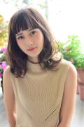 オン眉は子供っぽいなんて嘘♡オトナのオン眉×色っぽヘア