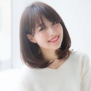 ミディアムの髪型は大人女子におすすめ！大人の魅力を引き出すヘア