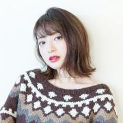 春服やメイクがもっと楽しくなる、色っぽカジュアルなスウィングロブ | lMAQUIA