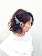 ヘアアレンジにバレッタを取り入れて瞬時に可愛さアップグレード♡