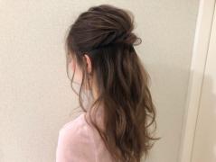 3分で完成！お呼ばれにも◎な上品ハーフアップアレンジ