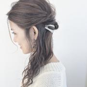 色っぽい首筋に視線集中♡5分で作る「片寄せアレンジ」10選