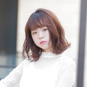 「いつもの髪型を変えたい」という人におすすめ！ ゆるふわ×外ハネミディアム | lMAQUIA