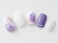 【365日ネイル】エレガントに傾きがちなパープル…ペイントアートで休日仕様のラフさを♪