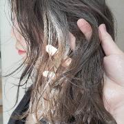 【肌色を綺麗に見せてくれる女性の味方♡】ライムグレーカラーでトレンドを先取り！！