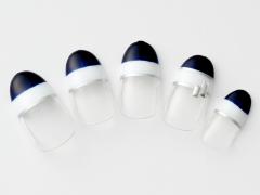 【365日ネイル】キリッとしたラインで清々しい気分に！ネイビー×ホワイトのボーダーフレン