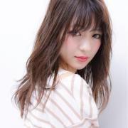 白肌見せ効果で透明感溢れる"白雪姫メイク"に挑戦してみない？♡