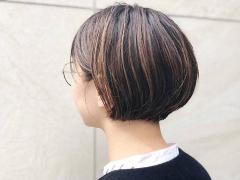 【初心者でも簡単！】ポイントで取り入れた『ハイライト』でワンランク上のヘアカラーに