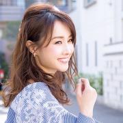 初夏のおしゃれかわいいヘアアレンジ｜アシンメトリーハーフアップ |