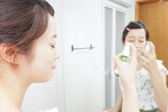 顔のテカりが気になったら♡簡単にできる「メイク直しのマル秘テクニック」