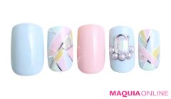 シャープな輝きの「パステルカラー」ネイルで、甘さを上手にコントロール！ | lMAQUIA