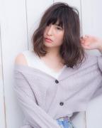 春夏はグッと大人に♡ひと塗りで美人になれるピンクベージュリップ