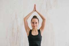 だるだる二の腕をギュッと絞る！超簡単1分トレーニング