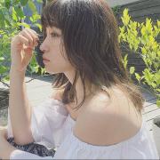 意外と見られてる…！夏までに《きれいな背中》をGETするケア方法