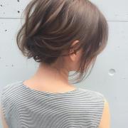 ボブでもできる♡暑い日や浴衣の日にオススメの簡単アップヘア８選  - LOCARI（ロカリ）