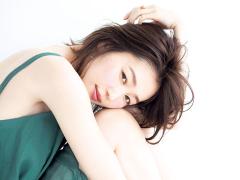 透き通るような白肌の持ち主の人気モデルは、徹底UVケアが基本！ 愛用コスメを一挙紹介！